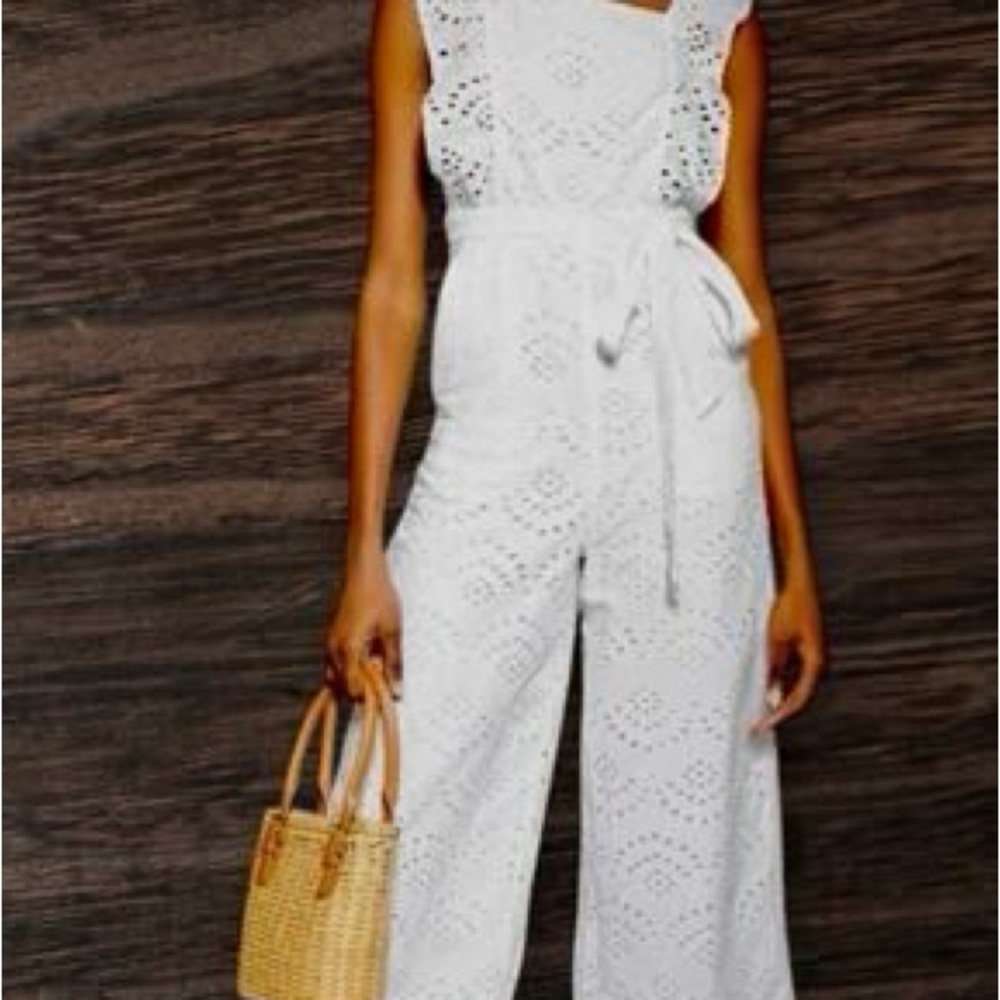TOPSHOP EYELET RUFFLE JUMPSUIT - Picture 4 of 16